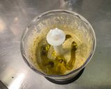 Une image de l'étape 6 de Sauce salade à la moutarde à l'ancienne, ail, soja et persil.