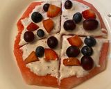 A picture of step 3 of Watermelon pizza/ fruit pizza.