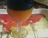A picture of step 5 of Electric shock mocktail.