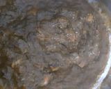 A picture of step 1 of Chukka tamata with mutton.