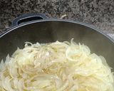 Foto del paso 4 de la receta: Chipirones encebollados al vermut con tomates secos