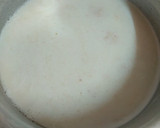 A picture of step 2 of Oats porridge with dates and cardamon.