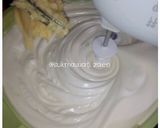 Foto langkah ke 6 dari resep Bolu Tape Keju Kismis.