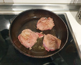 Foto del paso 2 de la receta: Carrilleras de cerdo con salsa de nueces