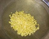A picture of step 6 of Moong daal namkeen.