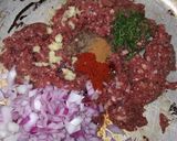A picture of step 1 of Rice and Ground Beef Salad.