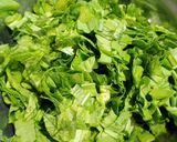 Foto del paso 1 de la receta: Ensalada de radicheta y ajo