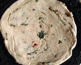 A picture of step 7 of Garlic Paratha.