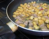 Foto langkah ke 4 dari resep Oseng Tempe Daging Kangkung Pedas.