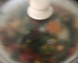 Foto del paso 4 de la receta: Sartén de espinacas, garbanzos y cherrys