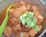 Foto langkah ke 2 dari resep Ikan Kakap dan Tahu Santan Pedas.