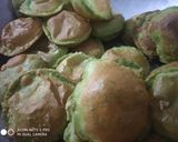 A picture of step 3 of Palak puri.