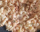 A picture of step 4 of Mayo pasta.