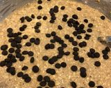 Φωτογραφία βήματος 4 της συνταγής Oatmeal chocolate chip-banana cupcakes