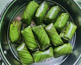 Foto langkah ke 6 dari resep Lemper Isi Ayam.