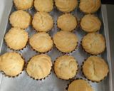 Foto langkah ke 7 dari resep Soes Fah Umi Yasmin dengan Vla Vanilla Tanpa Telur.
