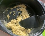 Foto langkah ke 2 dari resep Bubur ayam kuah kuning.