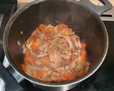 A picture of step 1 of Sweet chicken noodles.