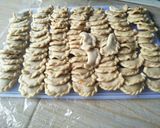 Foto langkah ke 2 dari resep Pastel mini isi abon sapi.