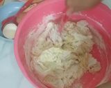 Foto langkah ke 2 dari resep Roti Isi Sosis Bakso.