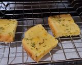 Foto del paso 2 de la receta: Mini torrijas al horno con aguacate