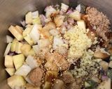 A picture of step 2 of Spiced gooseberry chutney.