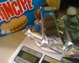 Foto del paso 1 de la receta: Panqué de galletas Príncipe (Horno Milagro-Cacerola Horno Mágico)