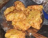 Foto langkah ke 5 dari resep Dadar Jagung Endes.s.s.