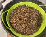Une image de l'étape 12 de Lentilles Vertes aux Champignons Bruns.