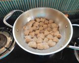 A picture of step 2 of Soya chunks pulao.