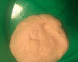 Foto langkah ke 3 dari resep Pizza Teflon No Telur Lembut Mudah Mengembang.