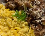 Foto langkah ke 4 dari resep Beef Yakiniku Rice Bowl.