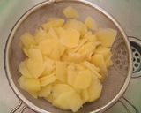 Foto del paso 1 de la receta: Sandwich de tortilla de patatas con salsa brava