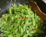 Foto langkah ke 4 dari resep Orak-Orik Telur plus Buncis.
