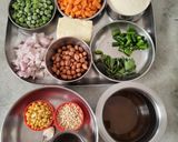 A picture of step 1 of High Protein Paneer Upma.