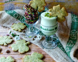 Foto del paso 5 de la receta: Galletas de Pistachos Saint Patrick y Mousse de Matcha