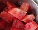 A picture of step 2 of Watermelon 🍉 gauva mix juice.