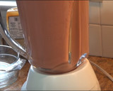 Foto del paso 2 de la receta: Jugo Rosa (Fresa, Pepino y Espinaca)