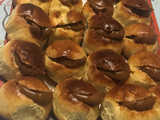 Miguelitos o pan de leche relleno