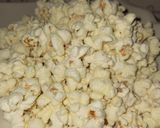 A picture of step 5 of Milk popcorn.