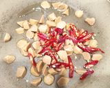 Foto langkah ke 1 dari resep Tumis Kuah Sosis Telur mix Sayuran, Simpel Praktis Enak Bund 🥰.