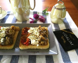 Foto del paso 4 de la receta: Pan frito templado con escalivada y queso griego con aceite Vida