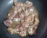 รูปขั้นตอนการทำที่ 4 ของ กึ๋นไก่ย่าง ด้วยกระทะและหม้อทอด