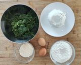 Foto del passaggio 2 della ricetta Gnocchi di ricotta e farinello