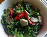 Foto langkah ke 5 dari resep Tumis sawi bakso.