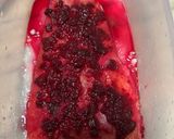 Foto del passaggio 2 della ricetta Il salmone leggermente salato marinato con le erbette rosse