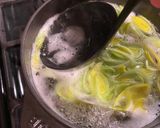 A picture of step 4 of Yudofu, Japanese silken tofu simmered in konbu dashi - 湯豆腐.
