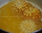 Deep Fried flower cookies (Daisy ّّFlower)   کوکی به شکل گل مینا recipe step 10 photo