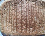 A picture of step 12 of Banana and Peanut Khara Cake.