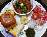 A picture of step 1 of Masaledar Pav bhaji.